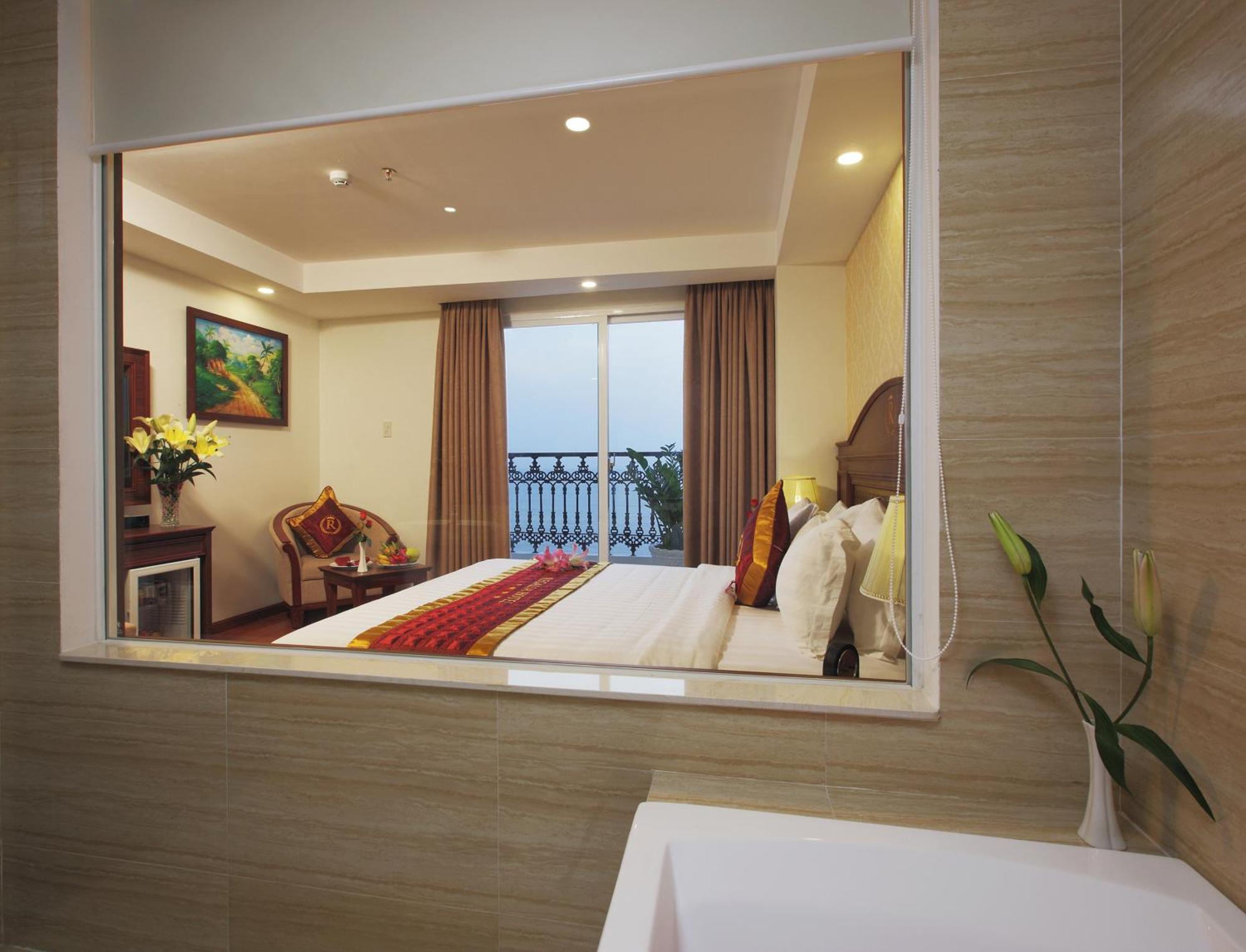 Regalia Nha Trang Hotel Exterior foto