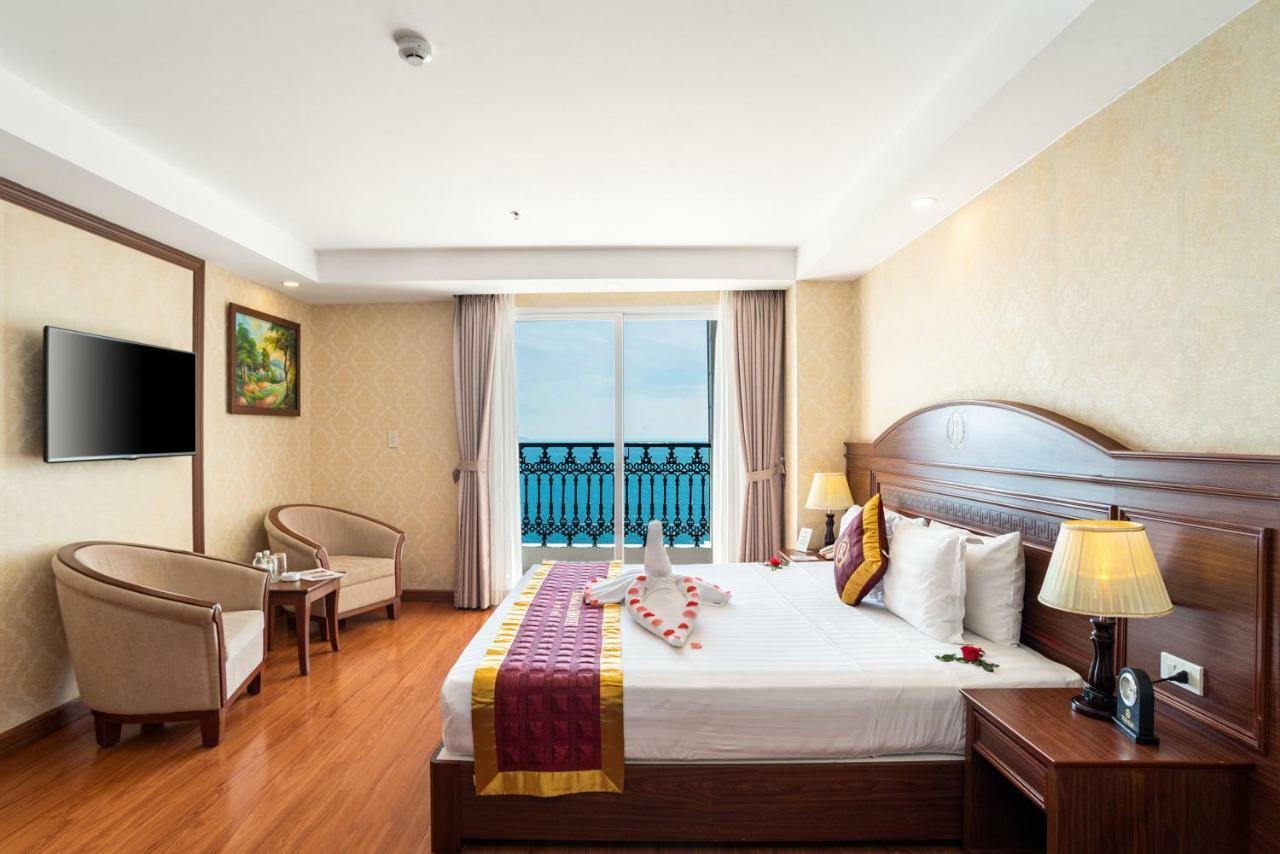 Regalia Nha Trang Hotel Exterior foto